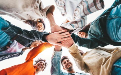gruppo di giovani