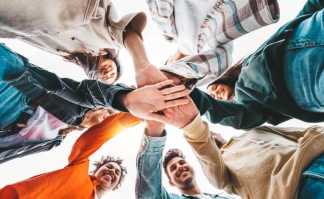 gruppo di giovani