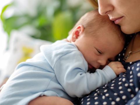 madre con il figlio appena nato